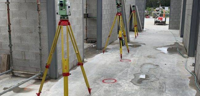 2004_Commercial Construction Survey Commercial Construction Survey